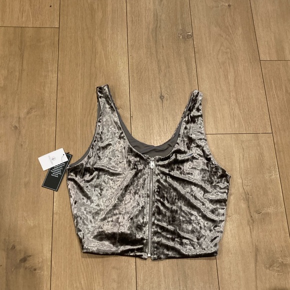 Cropped tank top size L - Picture 3 of 12